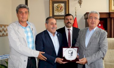 İYİ Parti Heyeti Nizip Ticaret Odasını Ziyaret Etti