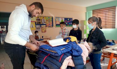 Öğrencilerden “Bir Bağış Bir Umut Bir Çocuk” Kampanyası