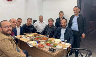 Nizip'te Basın Mensupları Kahvaltıda Buluştu