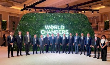 BAŞKAN SARI DUBAİ’DE DÜZENLENEN 12. DÜNYA ODALAR KONGRESİNE KATILDI