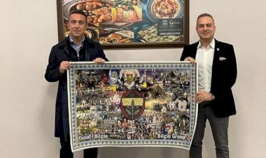 Bilgin'den Koç'a anlamlı hediye