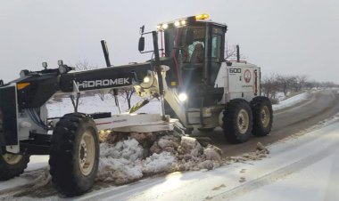 Nizip’te karla mücadele çalışmaları başladı