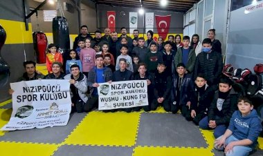 Nizip Gücü Spor Kulübü'nden kandil tatlısı 