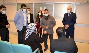 Kaymakam Çağlar, Ağız ve Diş Sağlığı Merkezini Ziyaret Etti