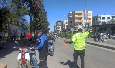 Nizip ilçesinde toplum polisi ve trafik ekipleri uygulaması yaptı.