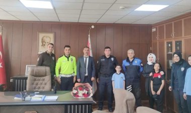 Emniyet Müdürlüğüne 23 Nisan Ziyareti