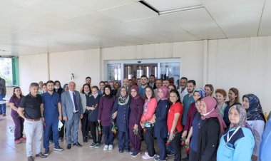 Belediye Başkanı Sarı’dan hemşirelere ziyaret