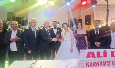 Altınbaş ve Şahin Ailesinin Mutlu Günü