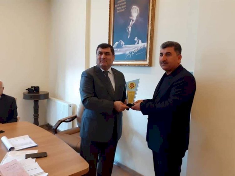 2019 yılı SYDV Mütevelli Heyetine Plaket
