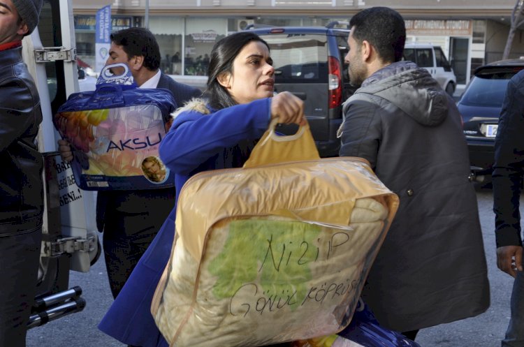 NİZİP GÖNÜL KÖPRÜSÜNDEN İDLİB’E ANLAMLI YARDIM