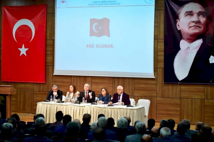 Kaymakam Şahin ve Belediye Başkanı Sarı, Gaziantep'teki toplantıya katıldı