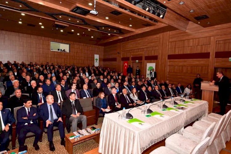 Kaymakam Şahin ve Belediye Başkanı Sarı, Gaziantep'teki toplantıya katıldı