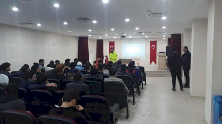 Öğrencilere yönelik “Trafik ve Güvenli İnternet Kullanımı" konulu konferans