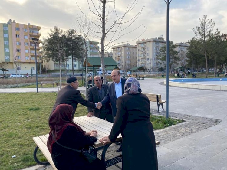 Belediye Başkanı Sarı, Millet Bahçesinde vatandaşlarla bir araya geldi