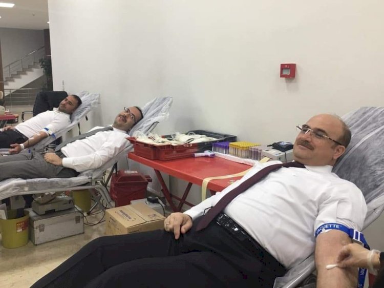Belediye Başkanı Sarı kan bağışında bulundu