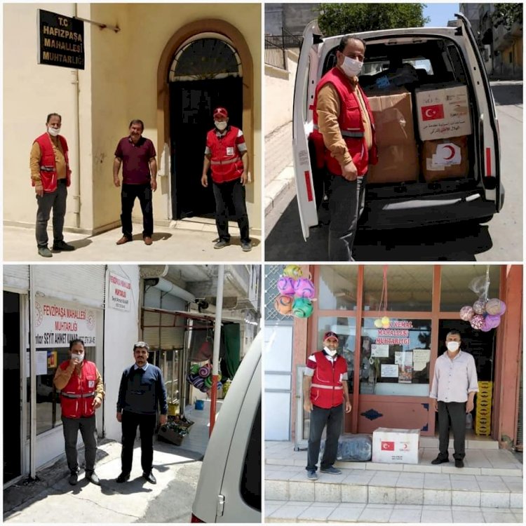 Nizip Kızılay’dan Muhtarlara Giyim Desteği