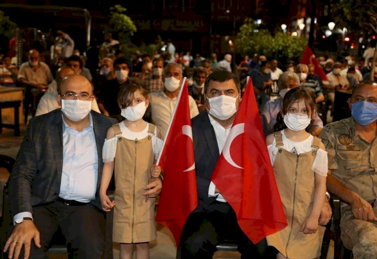 Nizip’te ‘Sosyal Mesafeli’ 15 Temmuz Demokrasi ve Milli Birlik Günü Töreni