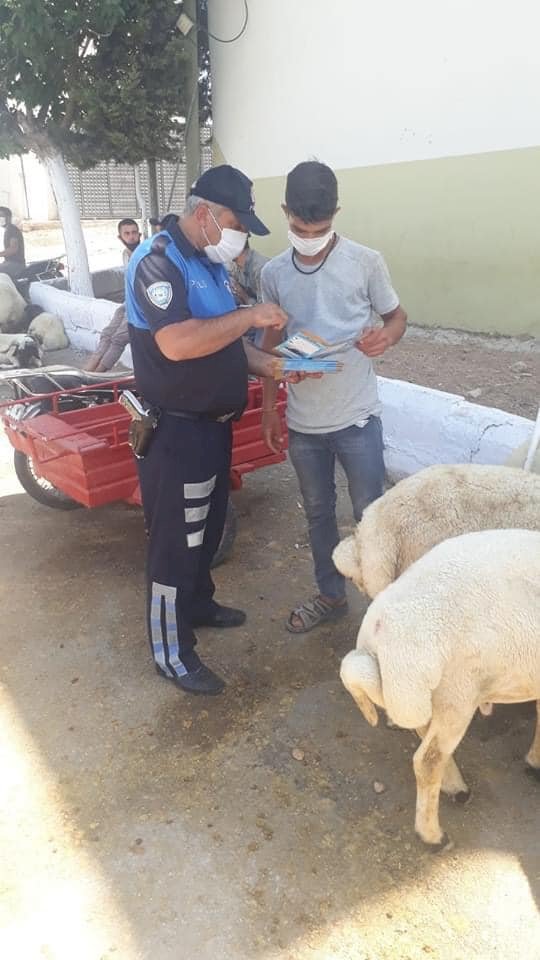 Toplum Polisi Kurban Satıcılarını Uyardı