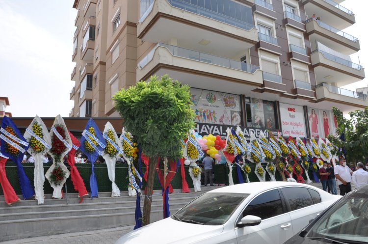 Hayal Akademi, Sanat Merkezi, Cafe, Anne Çocuk Kulübü Nizip’te hizmete girdi