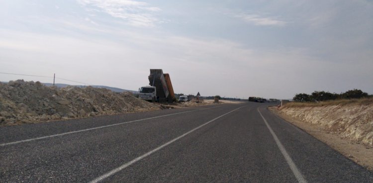 KARKAMIŞ İLÇESİNDE YOL ÇALIŞMASI