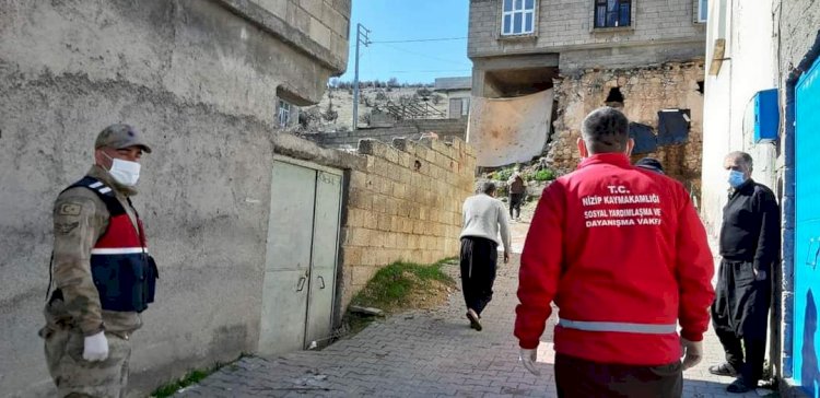 Sosyal Yardımlaşma ve Dayanışma Vakfı Gıda Paketi Dağıttı