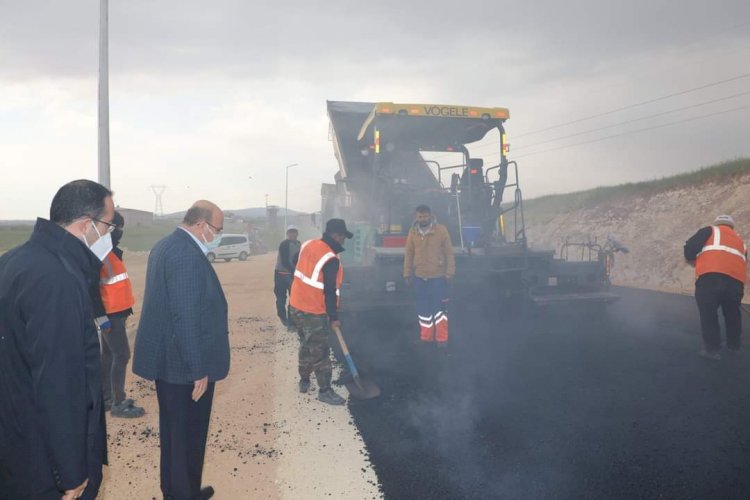 Yeşil Nizip Mezarlığı’nda asfalt çalışması
