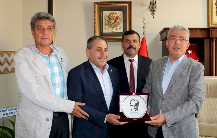 İYİ Parti Heyeti Nizip Ticaret Odasını Ziyaret Etti