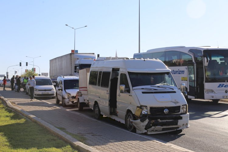 Nizip’te zincirleme trafik kazası