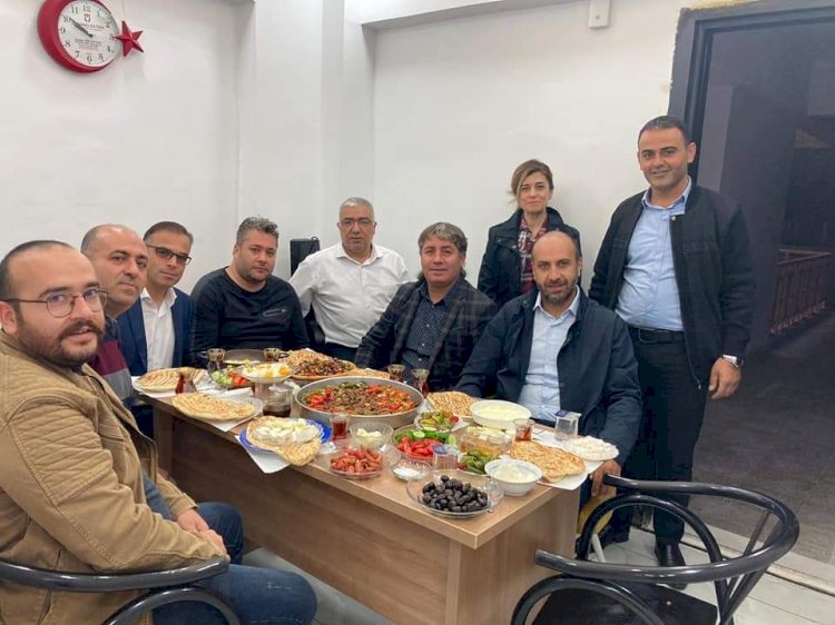 Nizip'te Basın Mensupları Kahvaltıda Buluştu