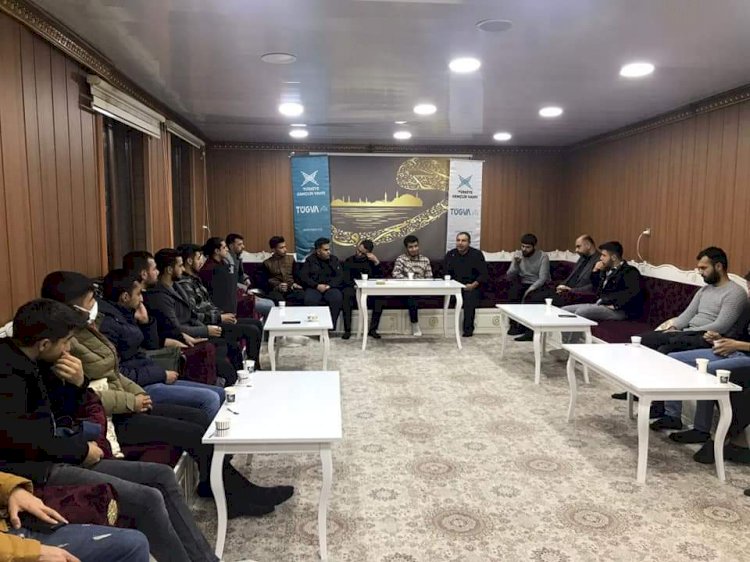 TÜGVA Nizip Temsilciliği Üniversiteli gençlerle buluştu