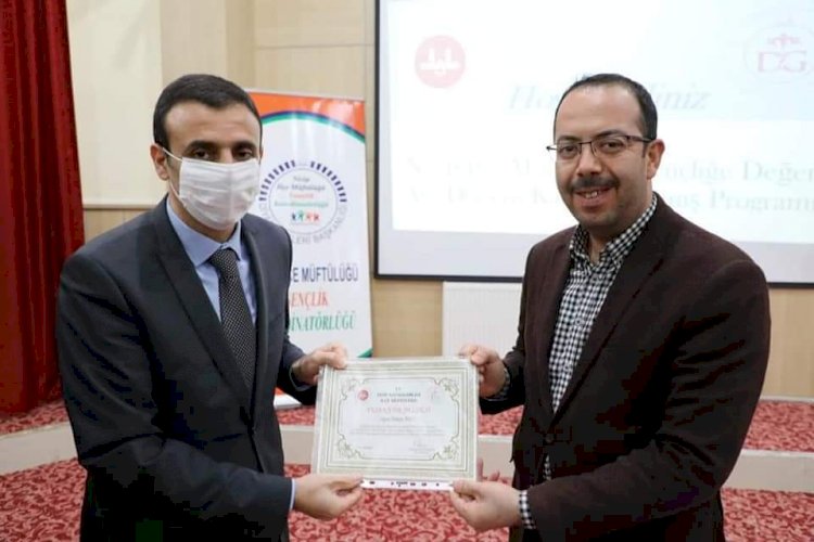 “Gençliğe Değer Ara Dönem Gençlik Kampı” projesi tamamlandı