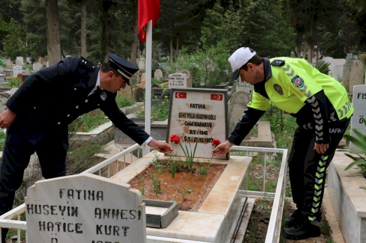 Polis Haftası'nda şehitlik ziyaret edildi