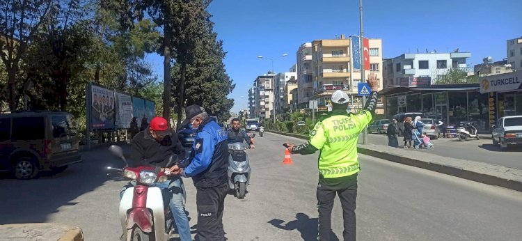 Nizip ilçesinde toplum polisi ve trafik ekipleri uygulaması yaptı.