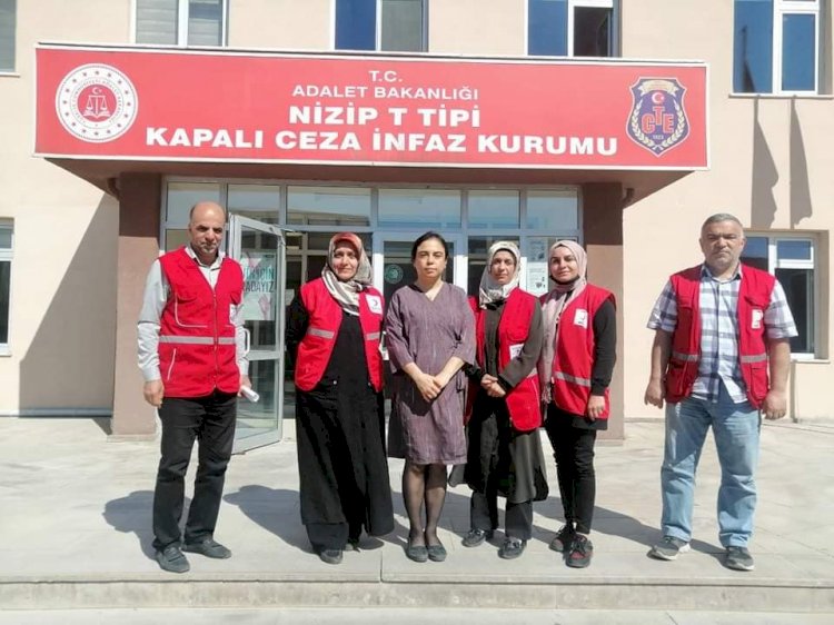 Nizip Kızılay'dan mahkum çocuklarına yardım