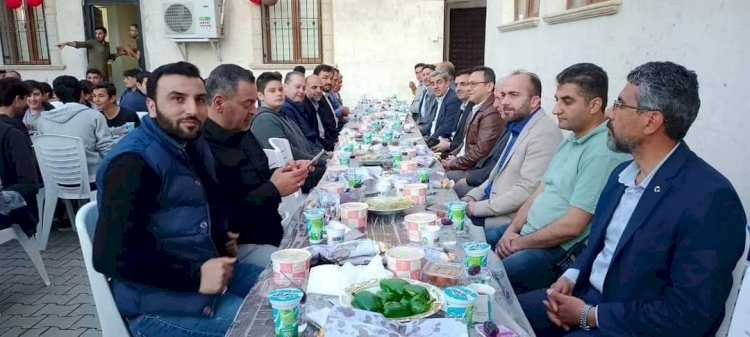 Selimiye Camii Gençlik Merkezinden İftar Yemeği