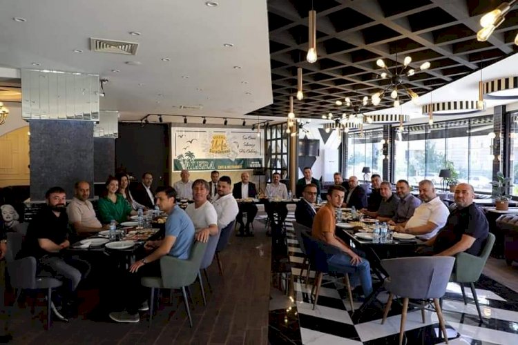 Gazeteciler Kahvaltıda Buluştu