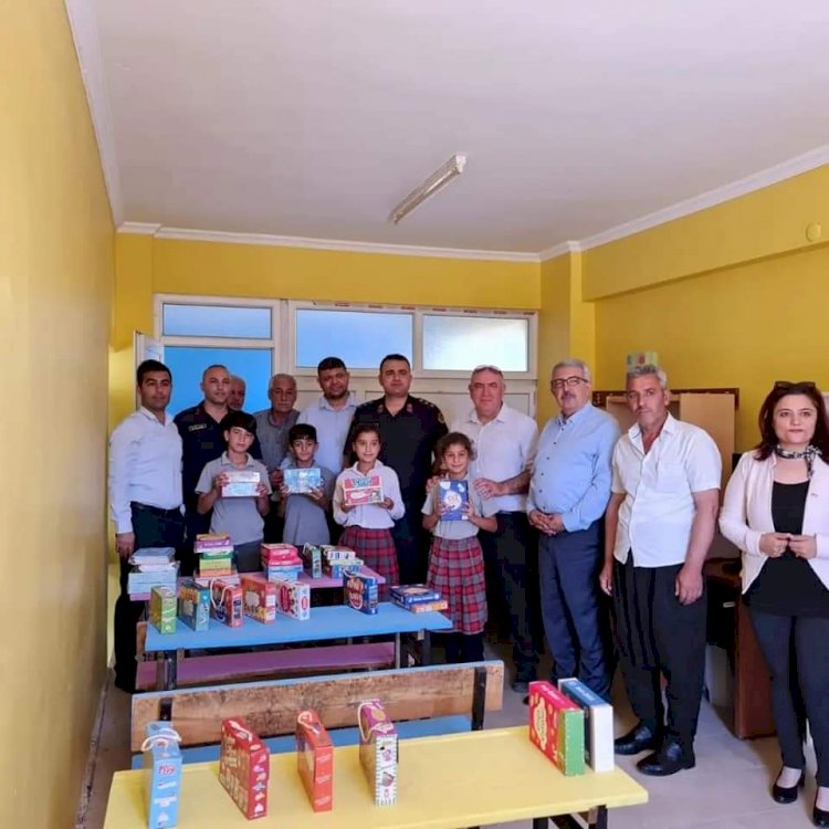 "Uzaklarda Bir Kitabın Olsun" projesi büyüyor
