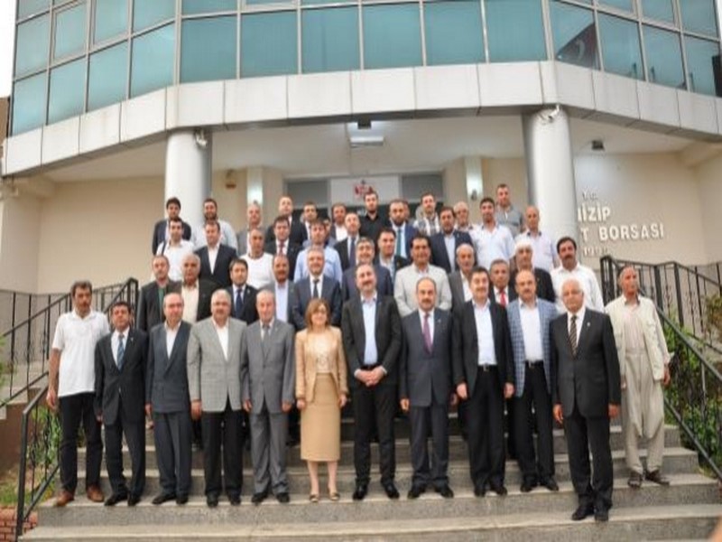 AK PARTİ HEYETİNDEN NİZİP TİCARET BORSASINA ZİYARET