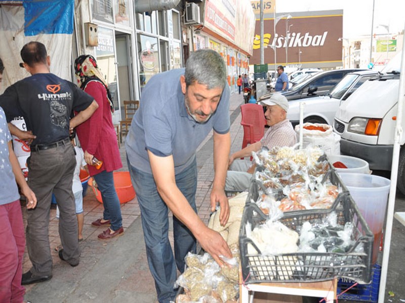 AŞURELİK MALZEMELER SATIŞA SUNULDU