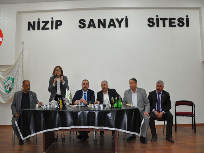 GÜL VE ŞAHİN SANAYİ SİTESİNİ ZİYARET ETTİ