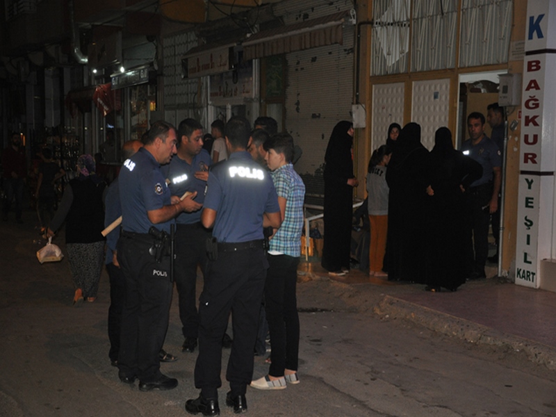 SURİYELİLER ARASINDA BIÇAKLI KAVGA 1ÖLÜ 1 YARALI