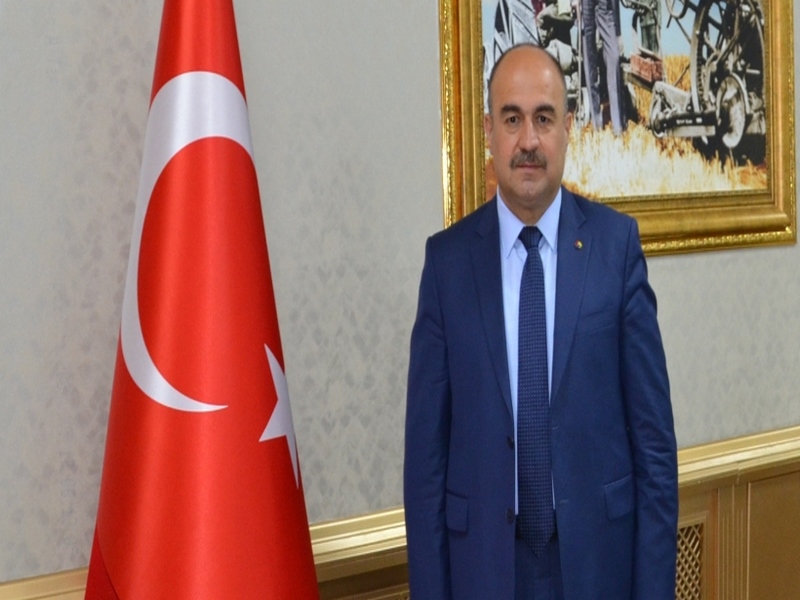 İBRAHİM SARI 8 MART DÜNYA KADINLAR GÜNÜNÜ KUTLADI