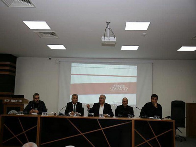 AKDOĞAN MUHTARLARIN SORUNLARINI DİNLEDİ