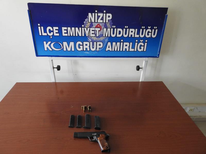 Nizipte ruhsatsız tabanca ele geçirildi