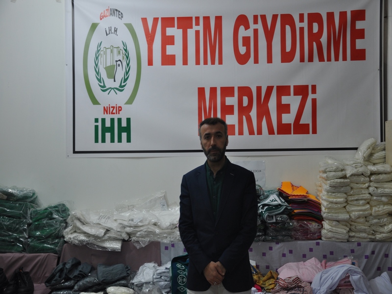 NİZİP TE İHH DAN GİYSİ YARDIMI