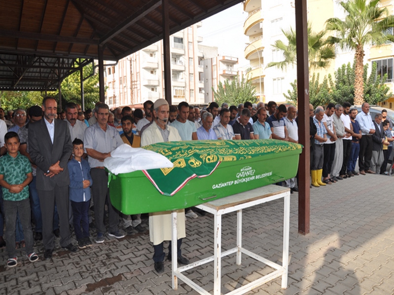 KAZADA ÖLENLER TOPRAĞA VERİLDİ