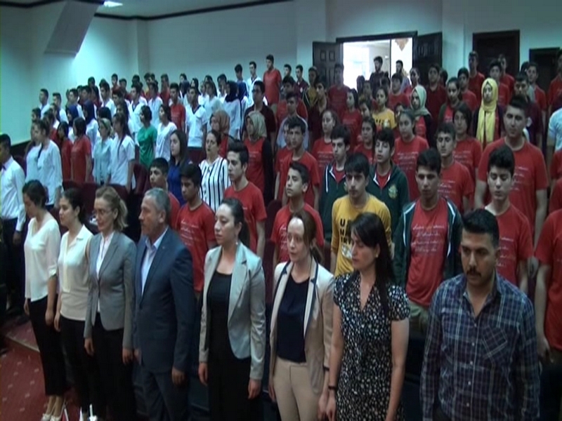 ÜNSAL ÖREN ÖĞRENCİLERİ HEMŞİRELER HAFTASINI KUTLADI