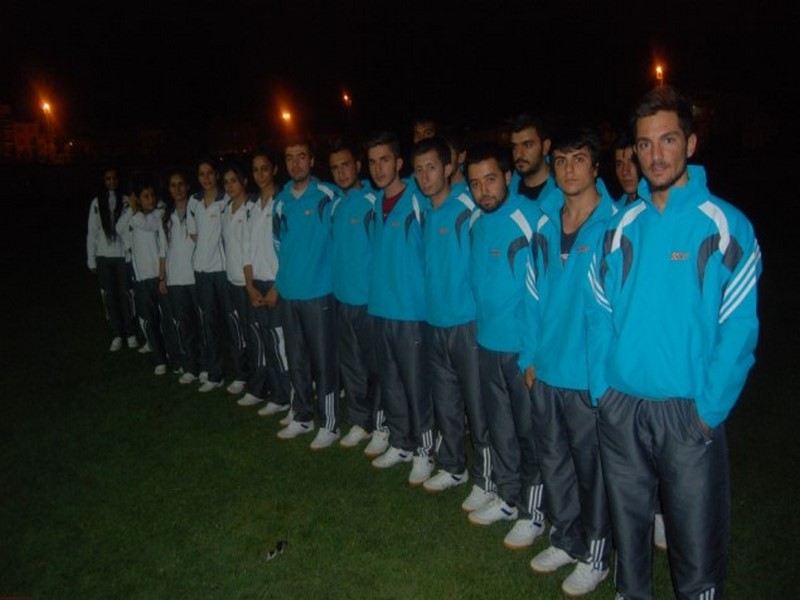 150 ÖĞRENCİYE SPOR MALZEMESİ