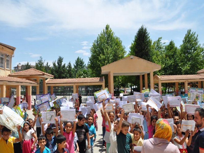 Tekel İlkokulunda Karne Heyecanı