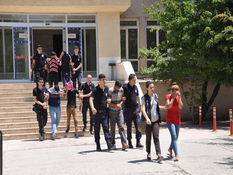 NİZİP TE GASP ŞEBEKESİ ÇÖKERTİLDİ